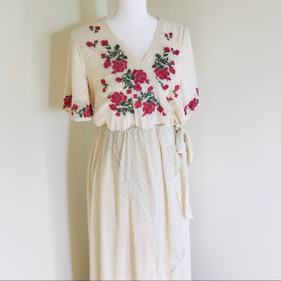 Polagram Dresses & Skirts - NWT Polagram Embroidered Dress